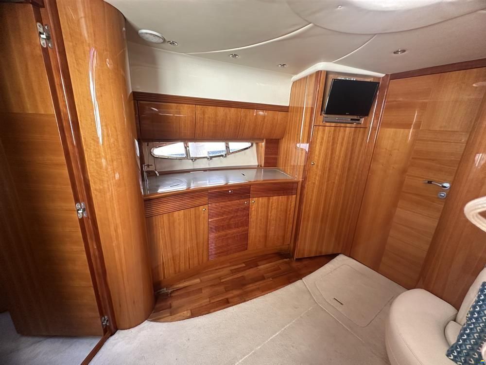 Atlantis 42