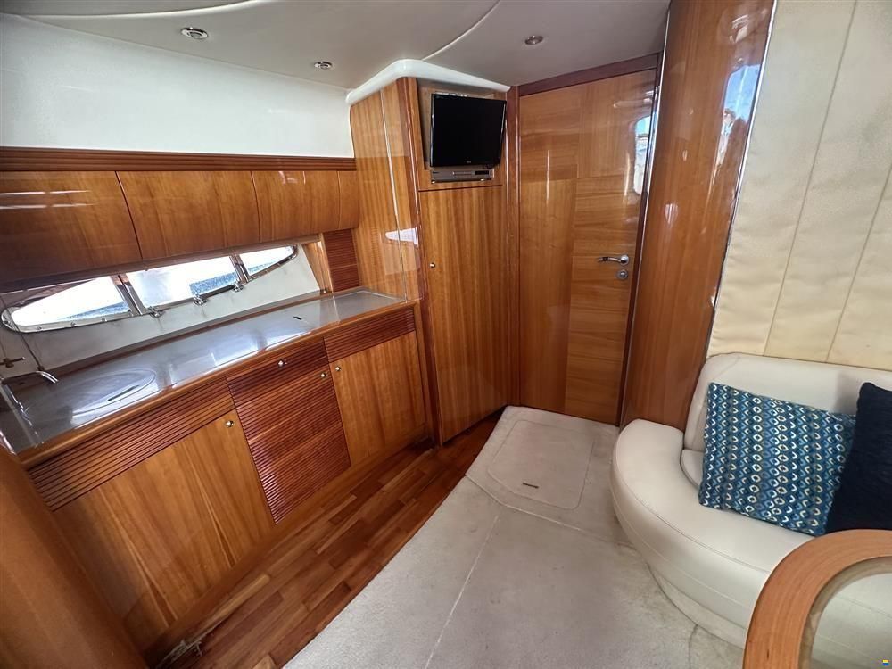 Atlantis 42