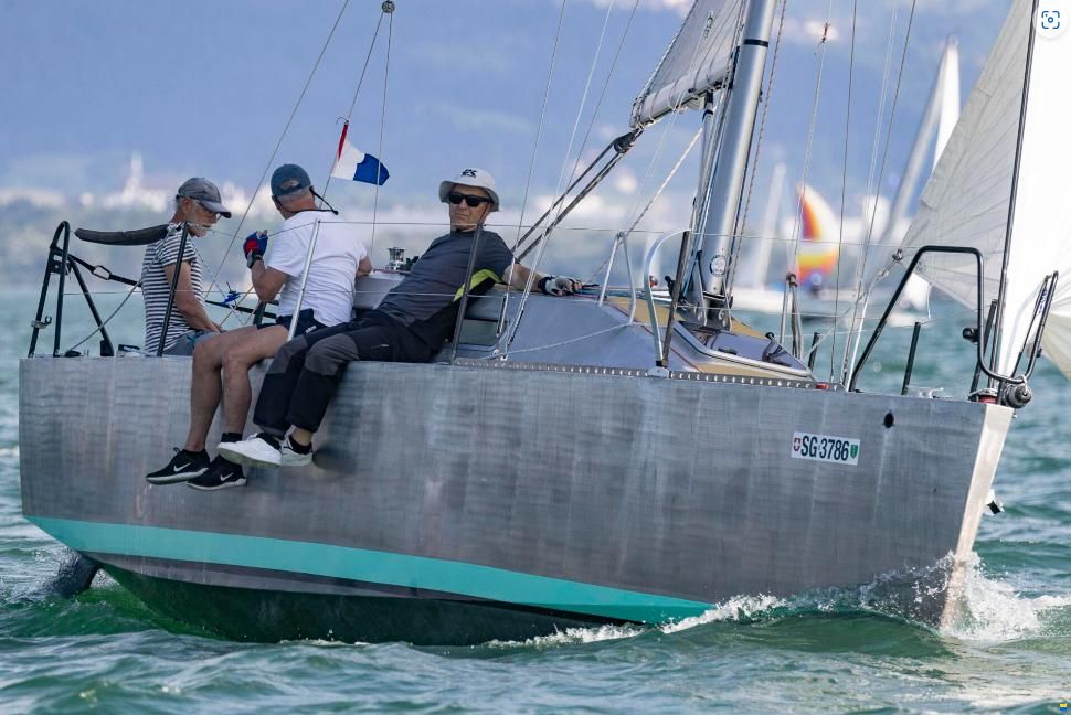 Blank Yacht Design Pure Alu