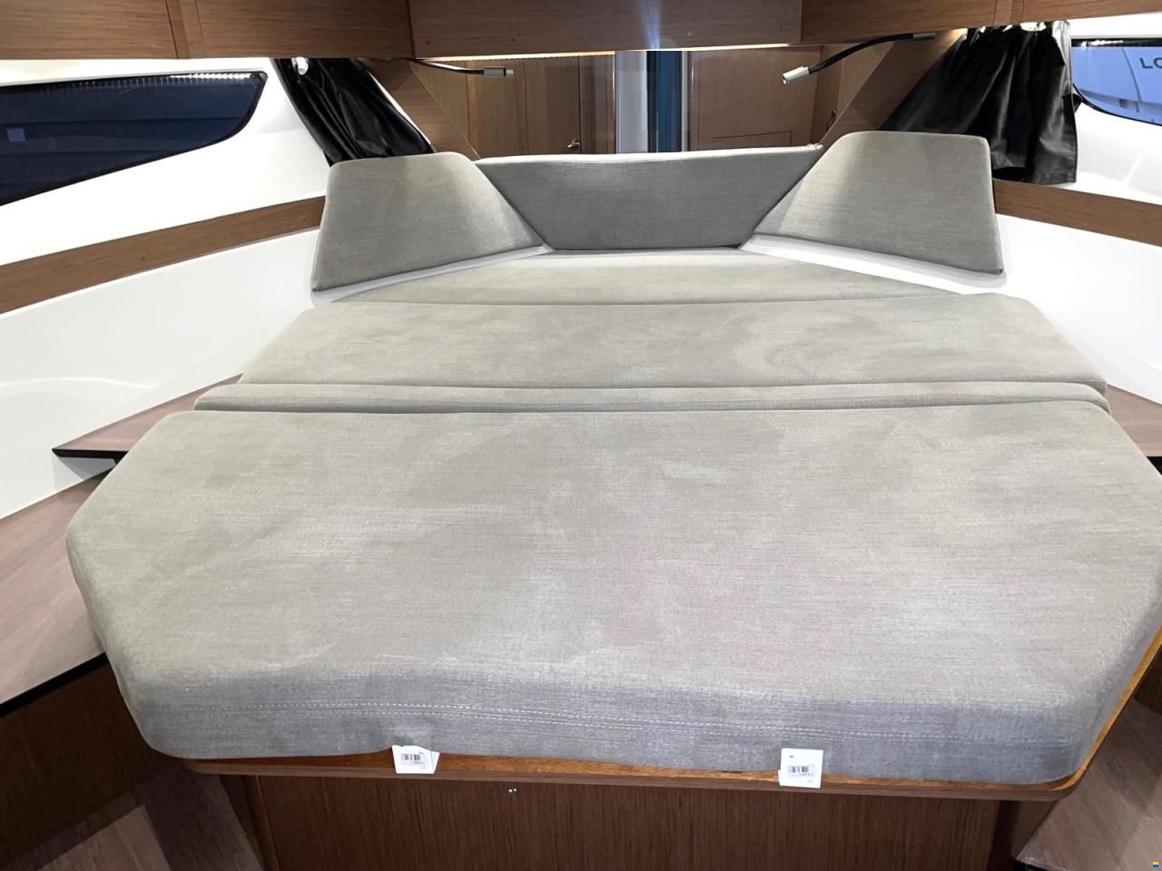 Beneteau Antares 11