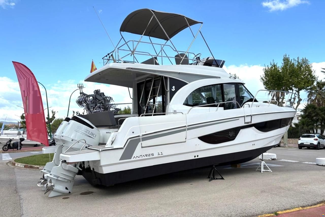 Beneteau Antares 11