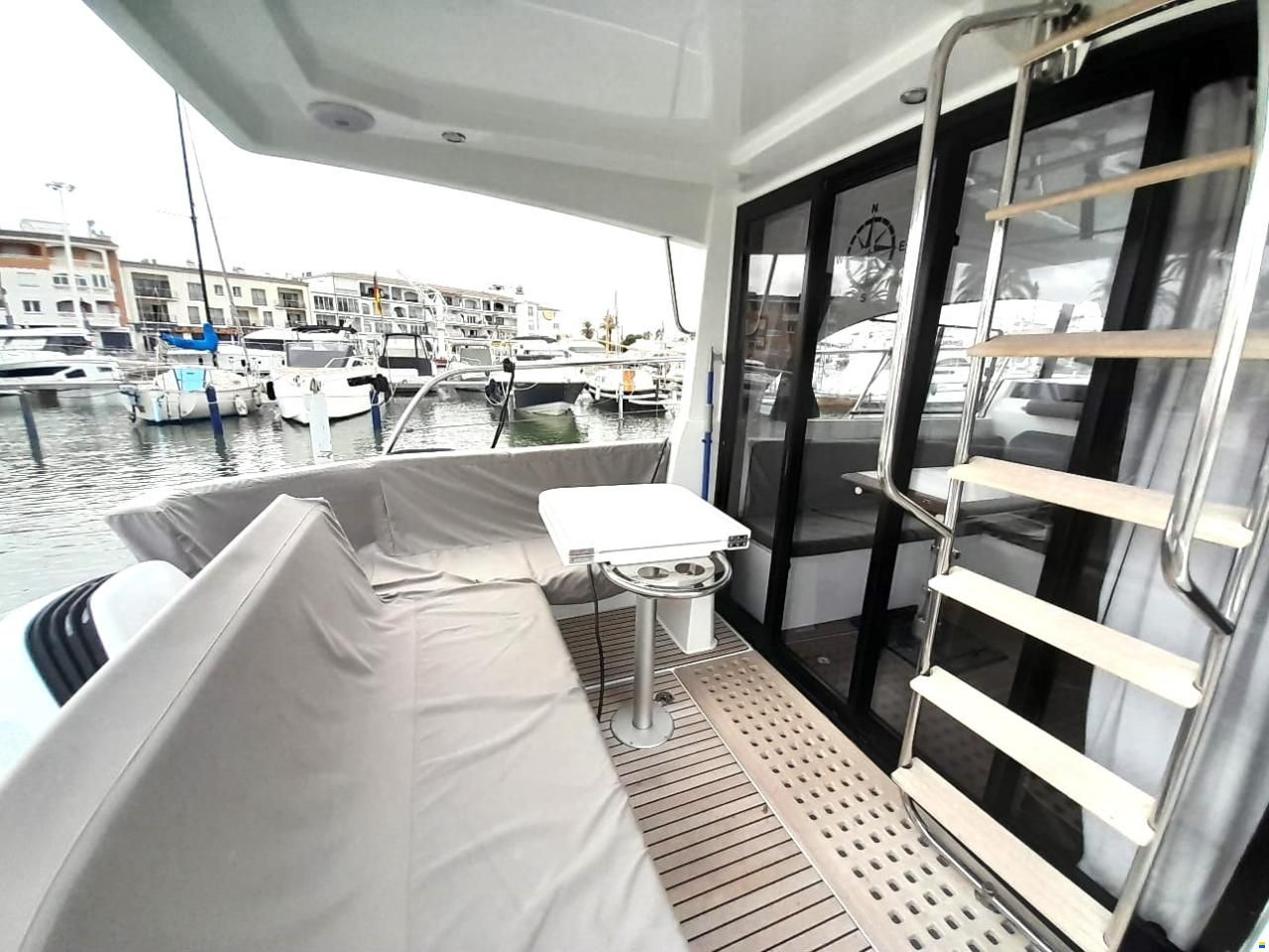 Beneteau Antares 11