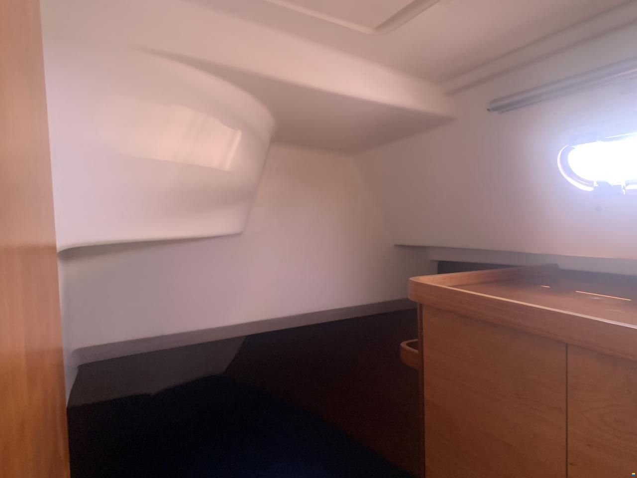 Hanse 370