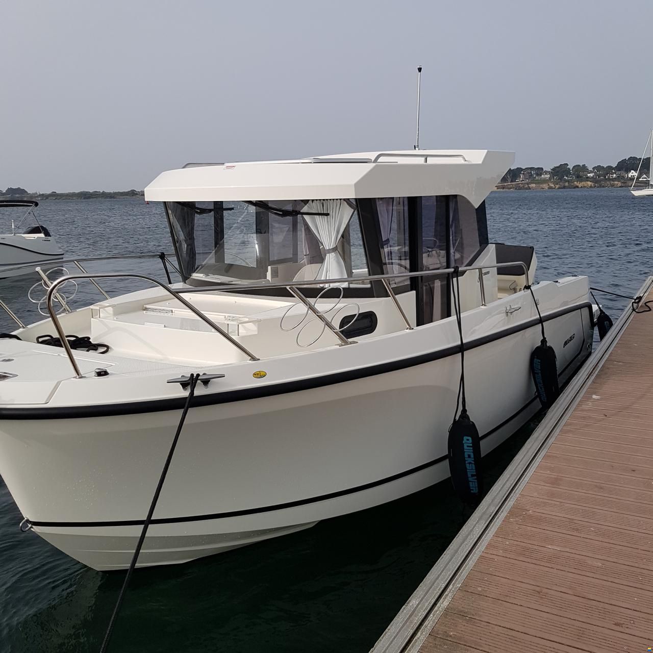 Quicksilver 805 Pilothouse Fish