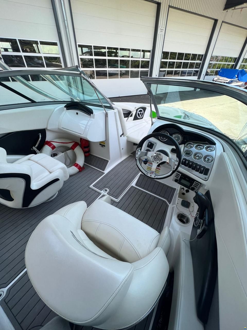 Champion Boats Chase 600 Bowrider