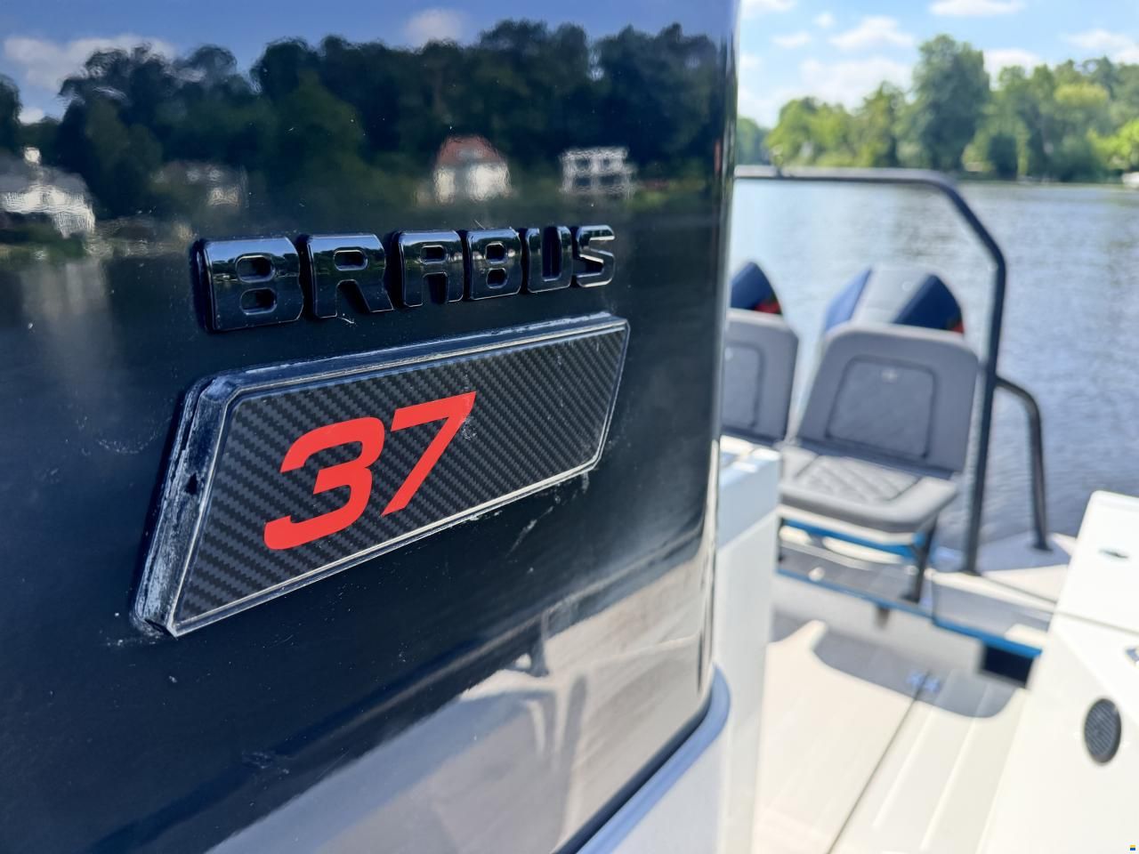 Axopar 37 Cross Cabin Brabus Line