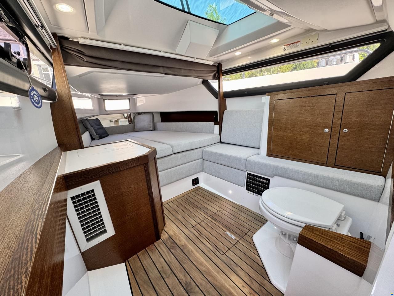 Axopar 37 Cross Cabin Brabus Line