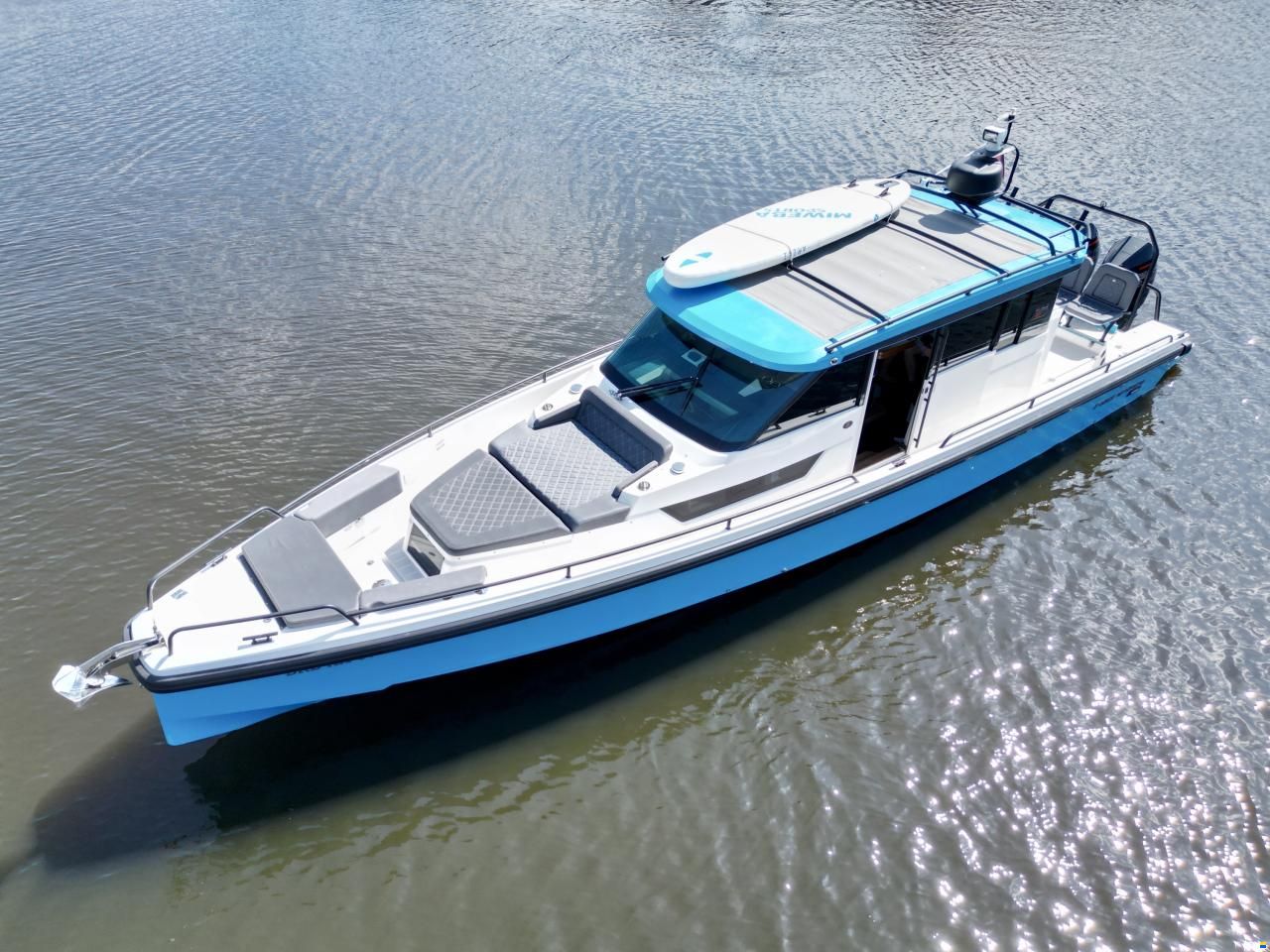 Axopar 37 Cross Cabin Brabus Line