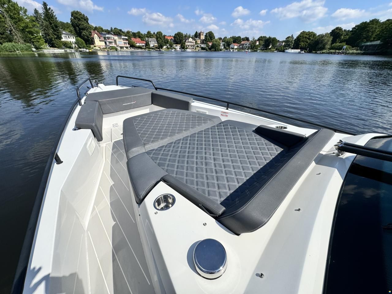 Axopar 37 Cross Cabin Brabus Line