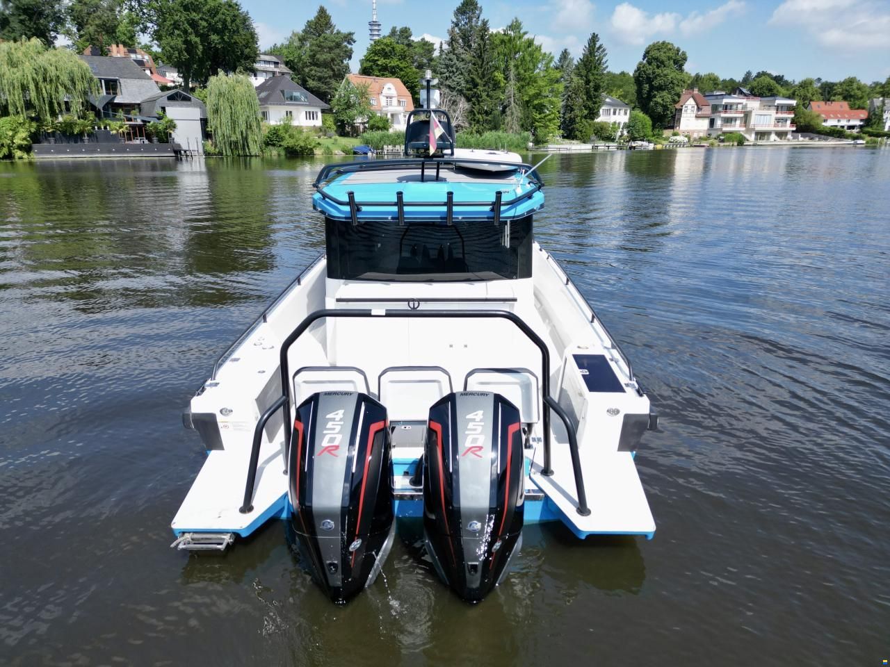 Axopar 37 Cross Cabin Brabus Line