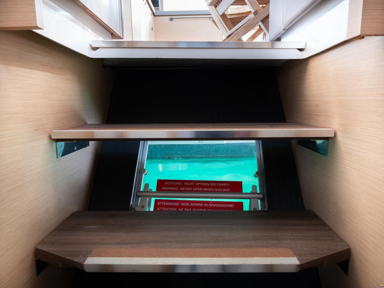 Fountaine Pajot Lucia 40