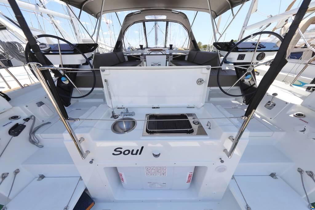 Dufour 44