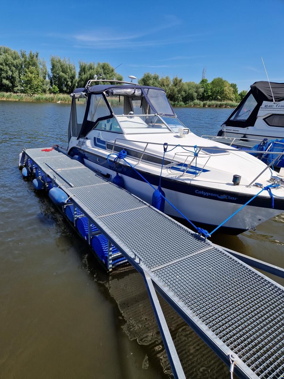 Carver 2175 Montego