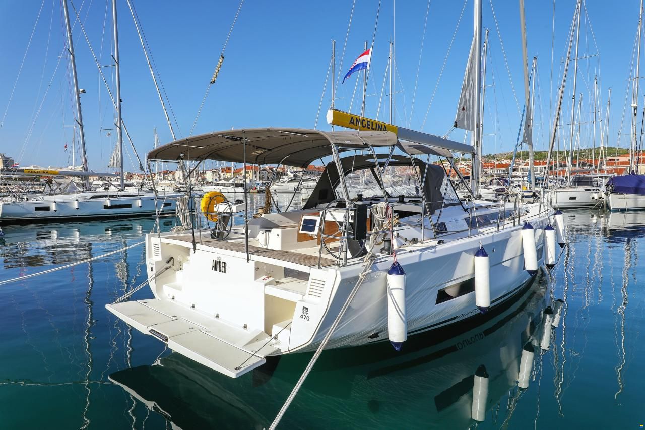 Dufour 470