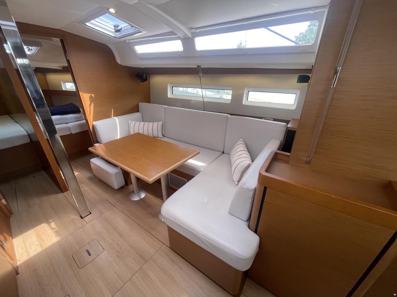 Jeanneau Sun Odyssey 440
