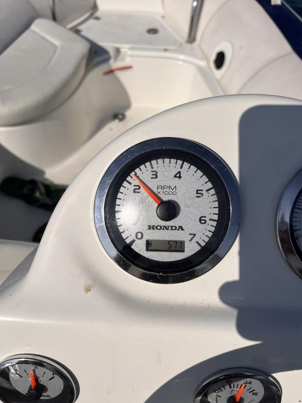 Zodiac Yachtline 420 DL