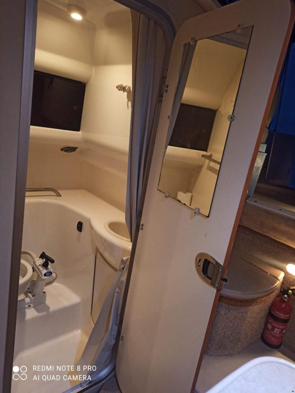 Bayliner 275