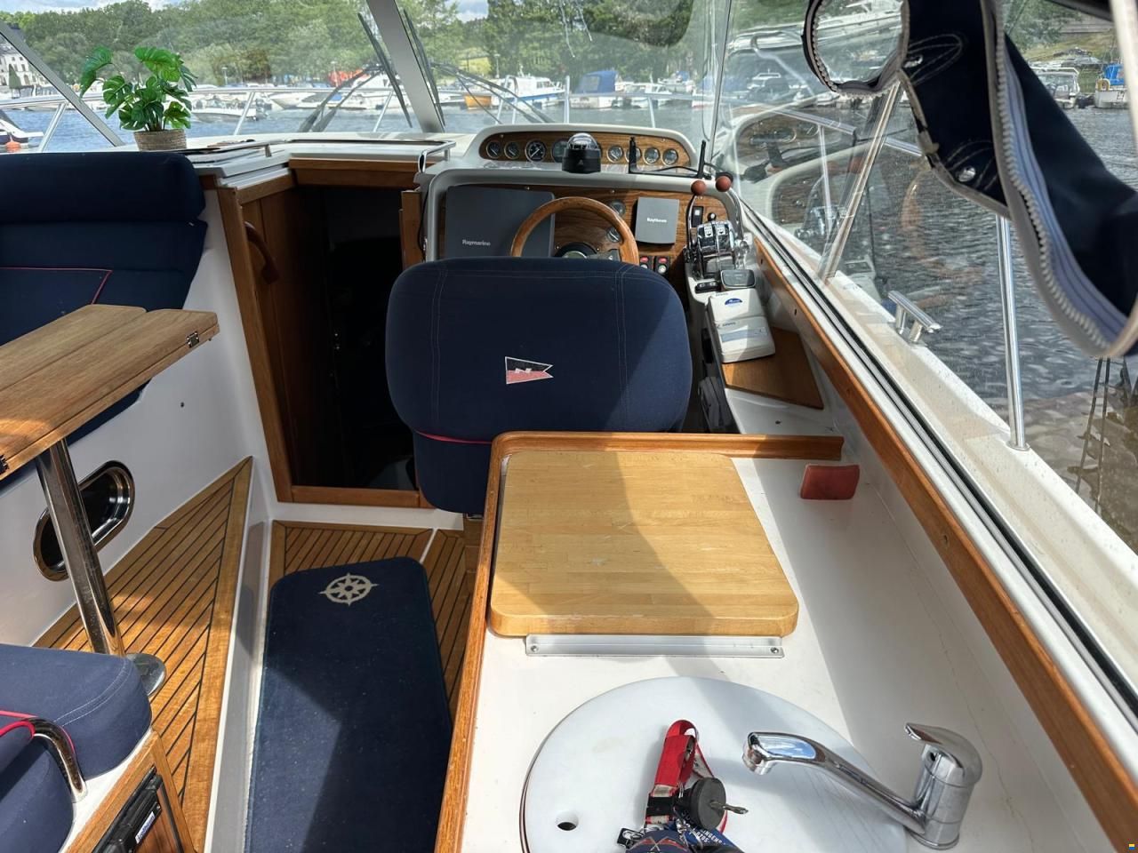 Nimbus Nova 33 Nova