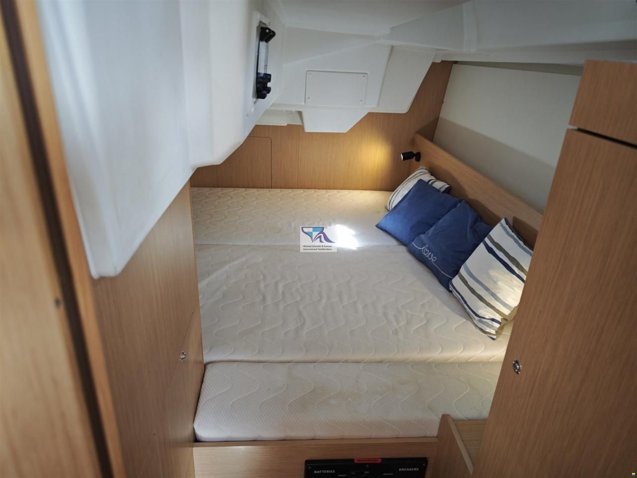 Beneteau OCEANIS 35.1