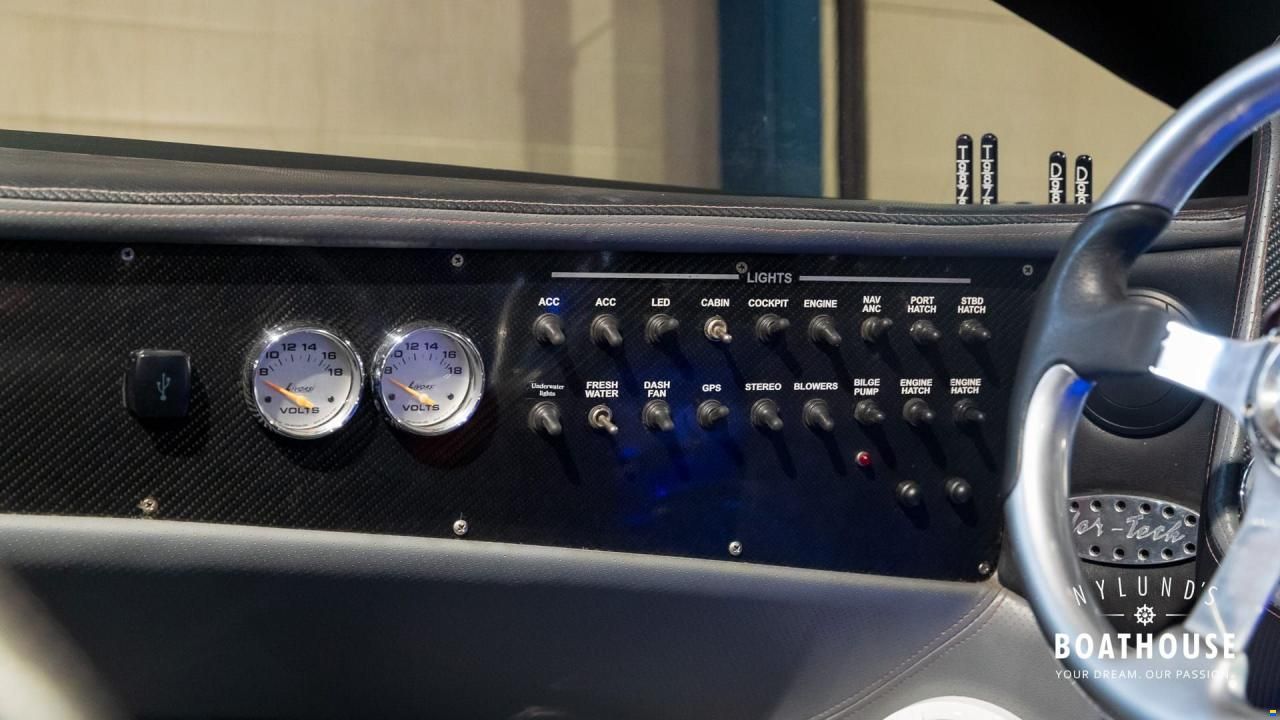 Nor-Tech 4300 Supercat Roadster