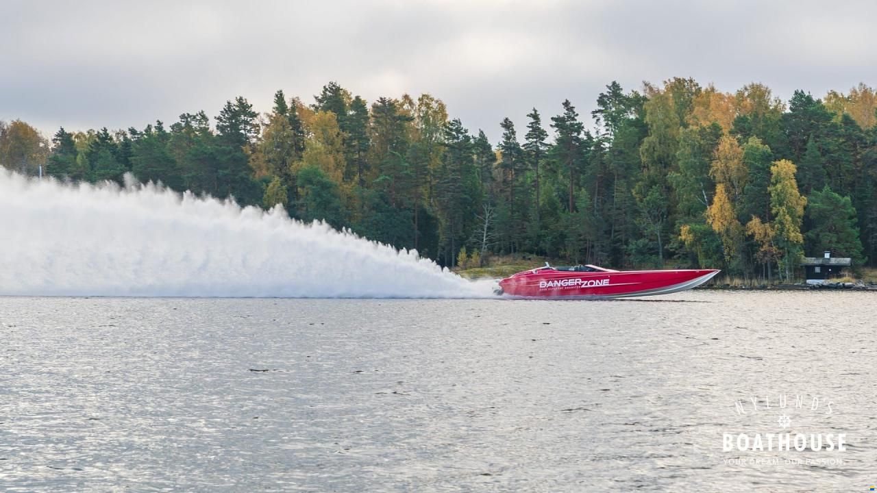 Nor-Tech 4300 Supercat Roadster