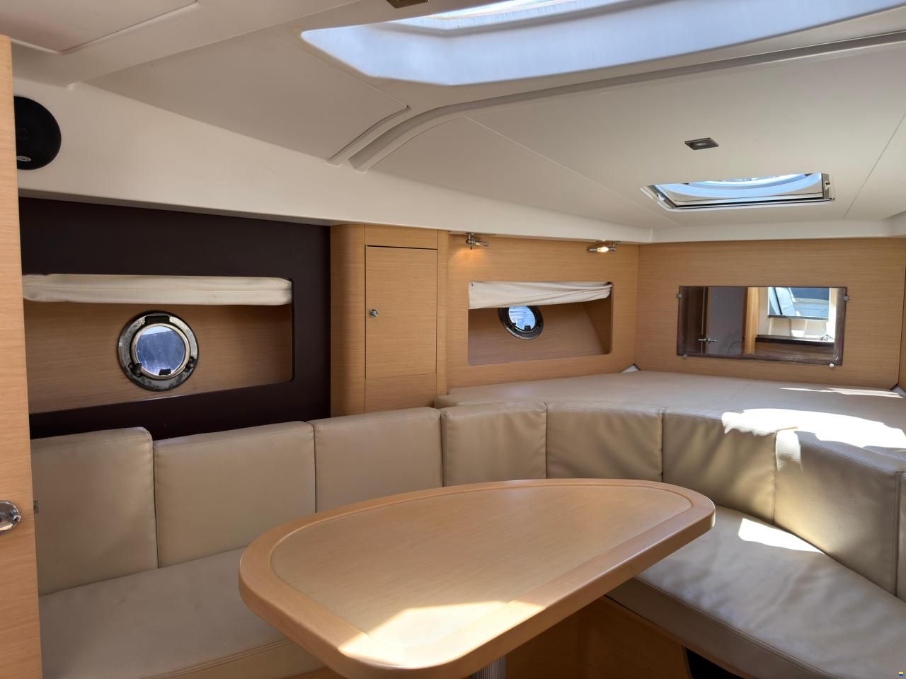 Beneteau Montecarlo 32