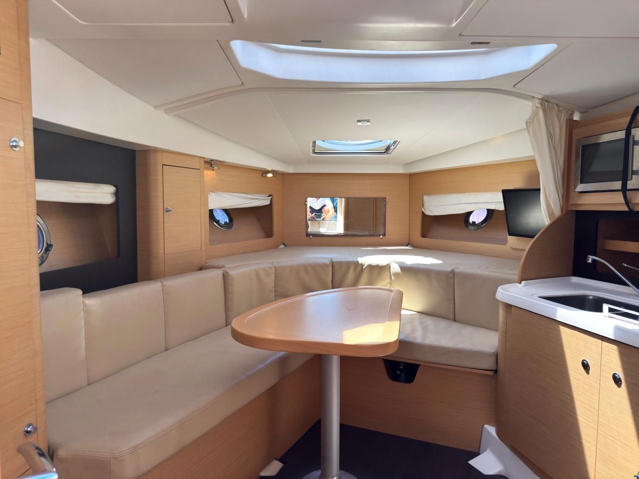 Beneteau Montecarlo 32