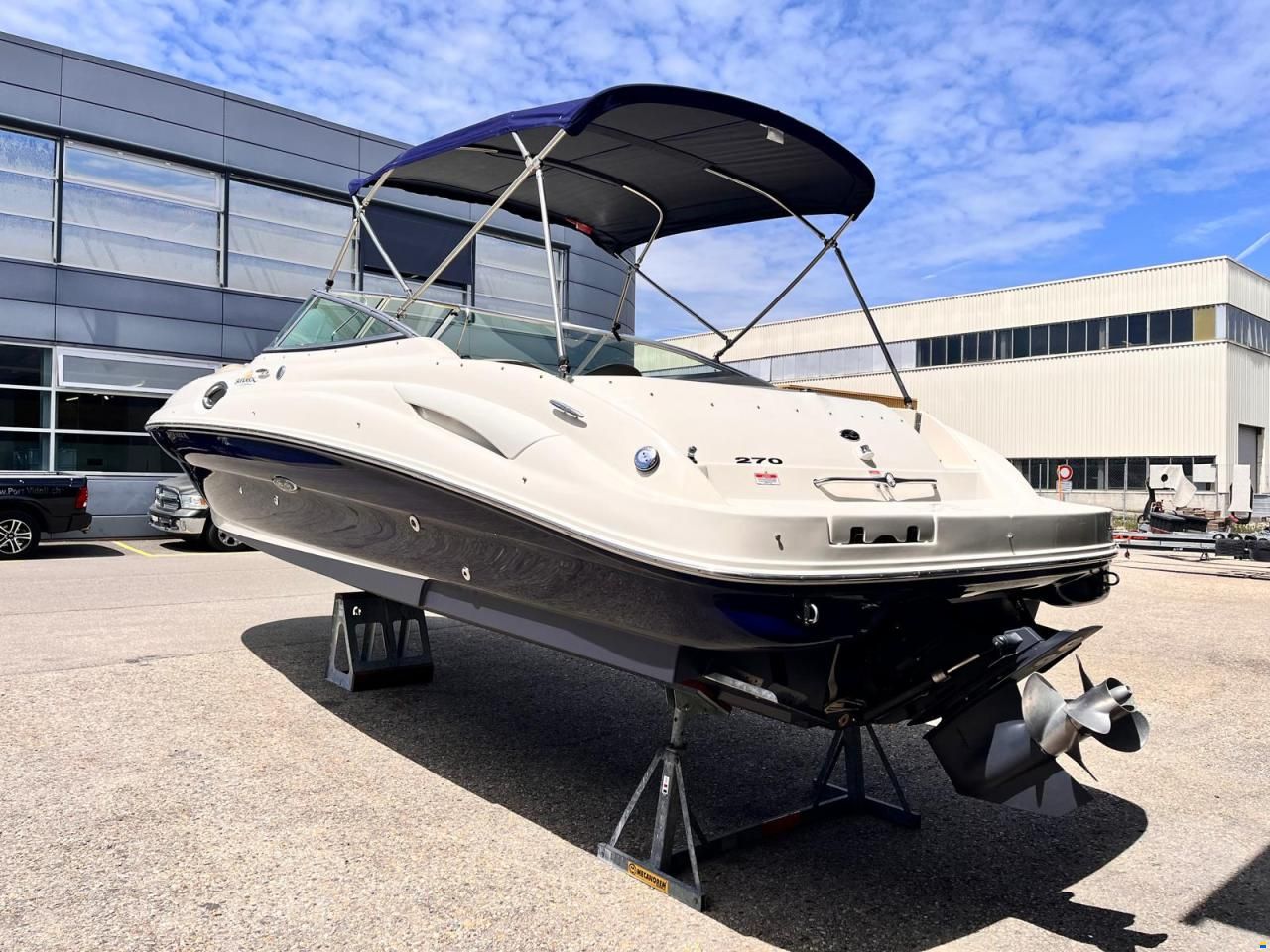 Sea Ray 270 SD