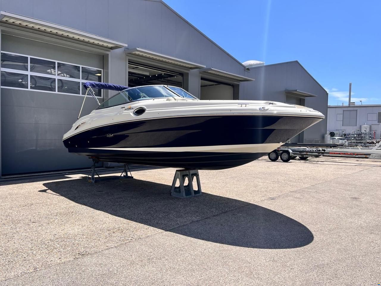 Sea Ray 270 SD