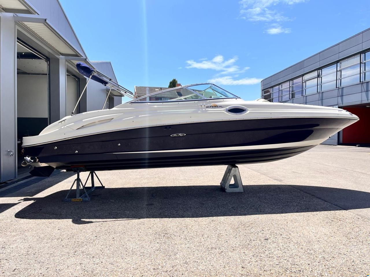 Sea Ray 270 SD