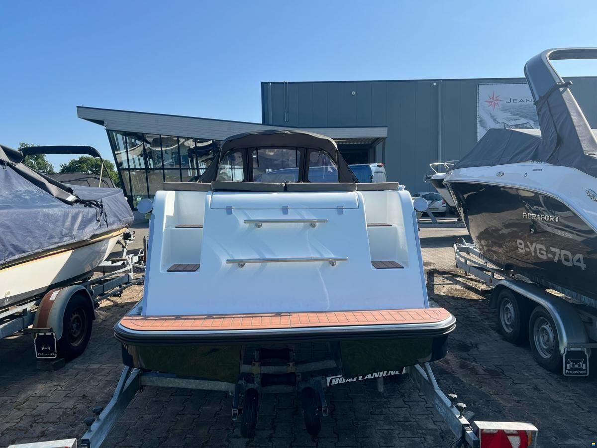 Maxima 600 Tender