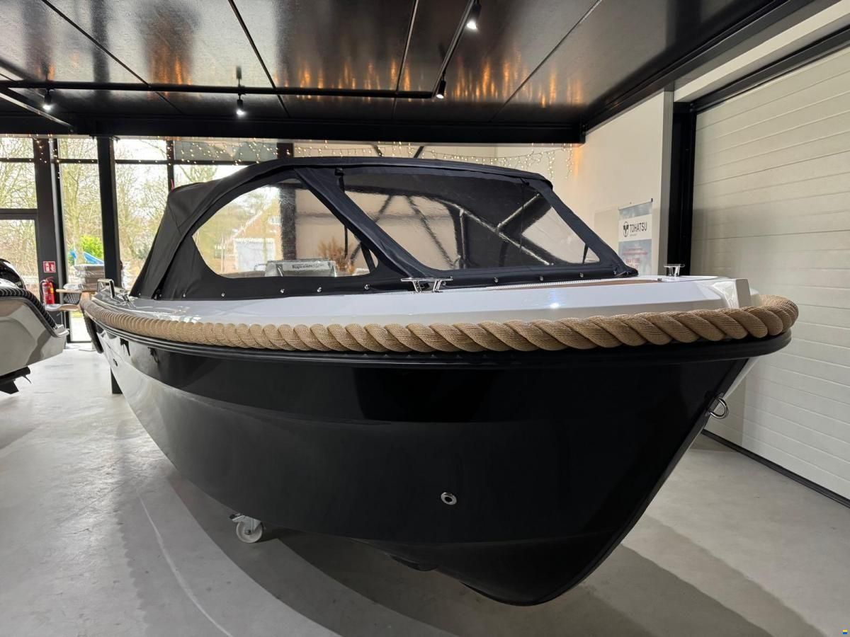 Topcraft 627 Tender