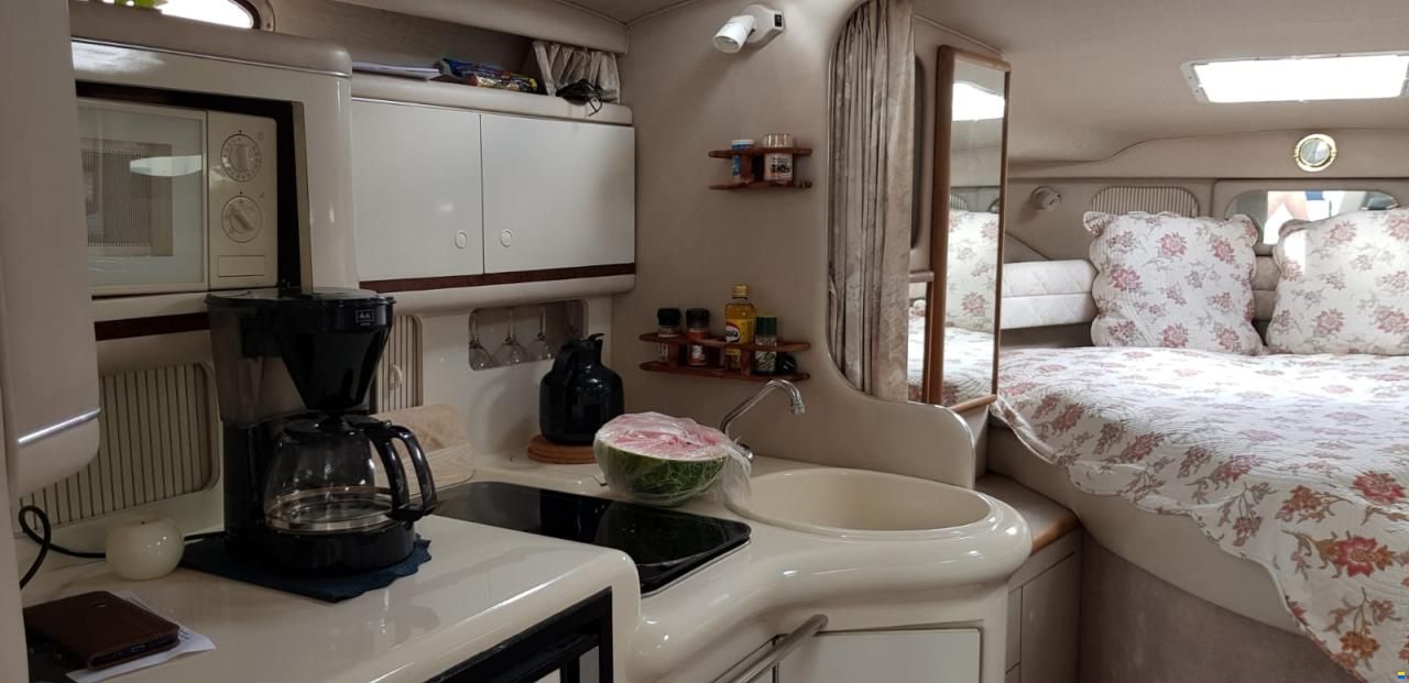 Sea Ray 330 Sundancer