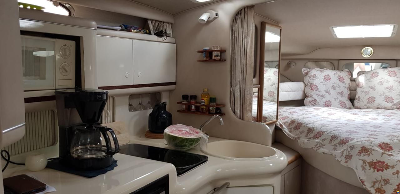 Sea Ray 330 Sundancer