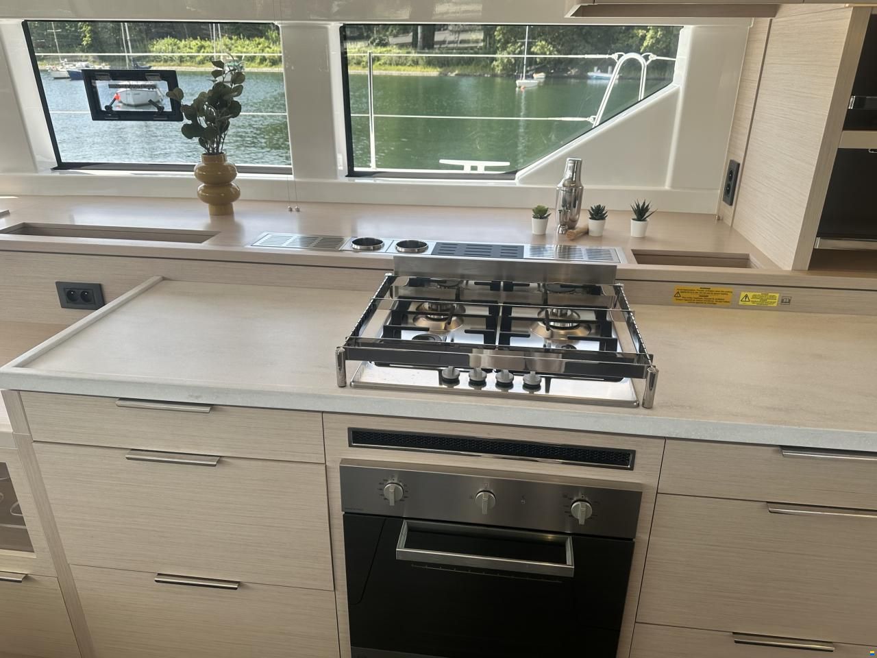 Lagoon 55