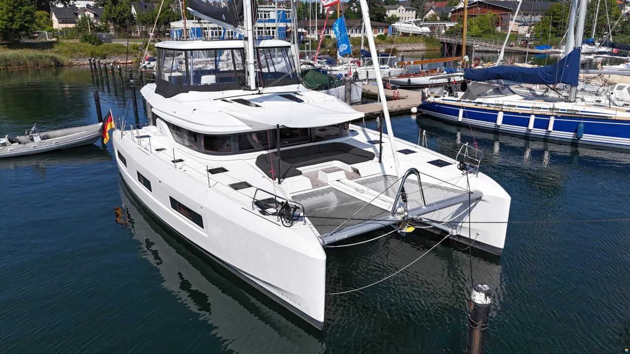 Lagoon 55