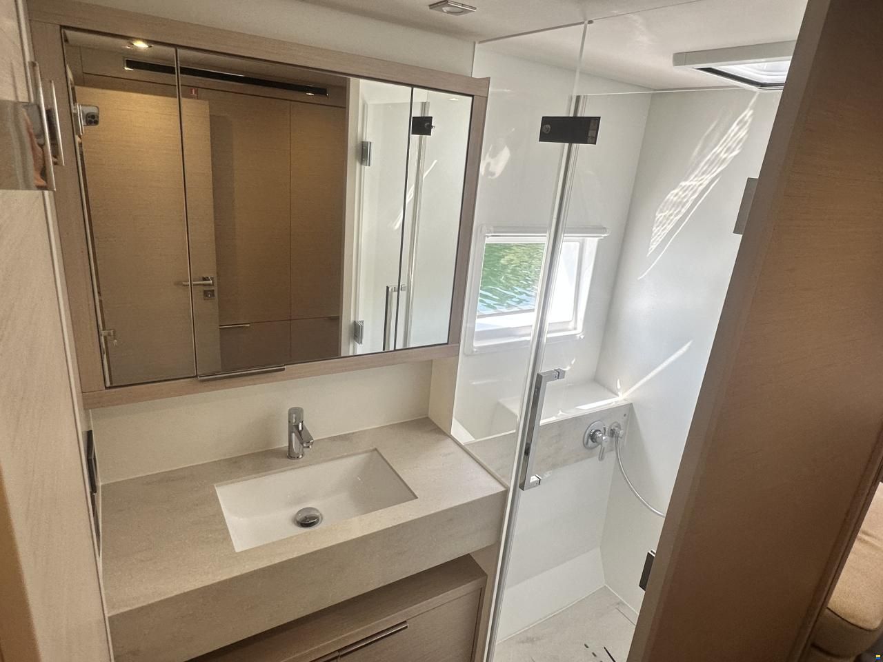 Lagoon 55