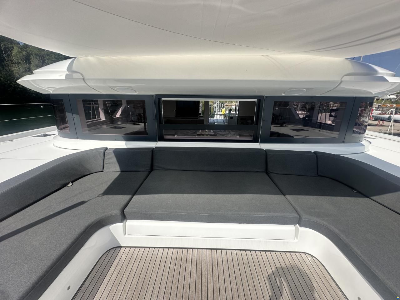 Lagoon 55