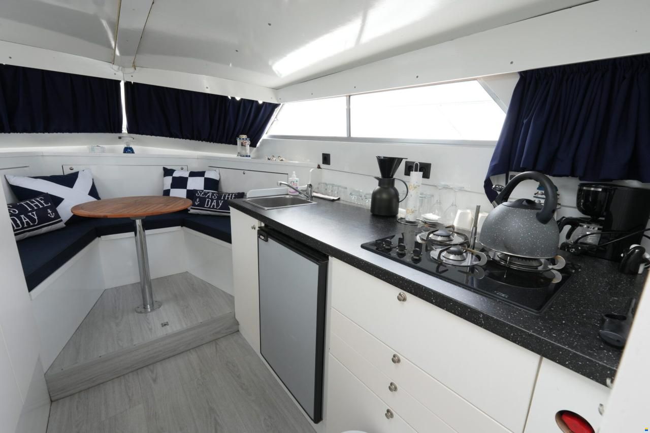 Marco Yachts 860 OK AK
