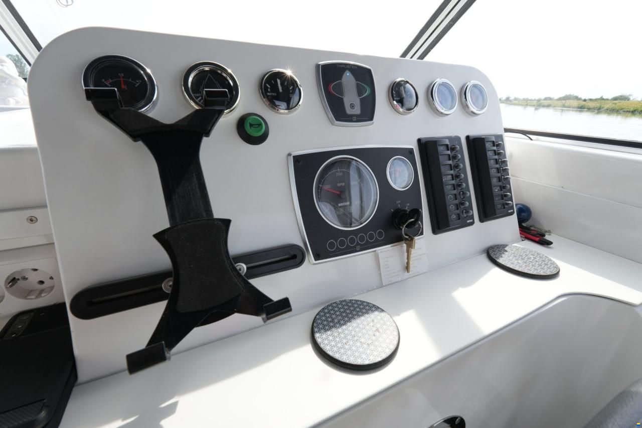 Marco Yachts 860 OK AK