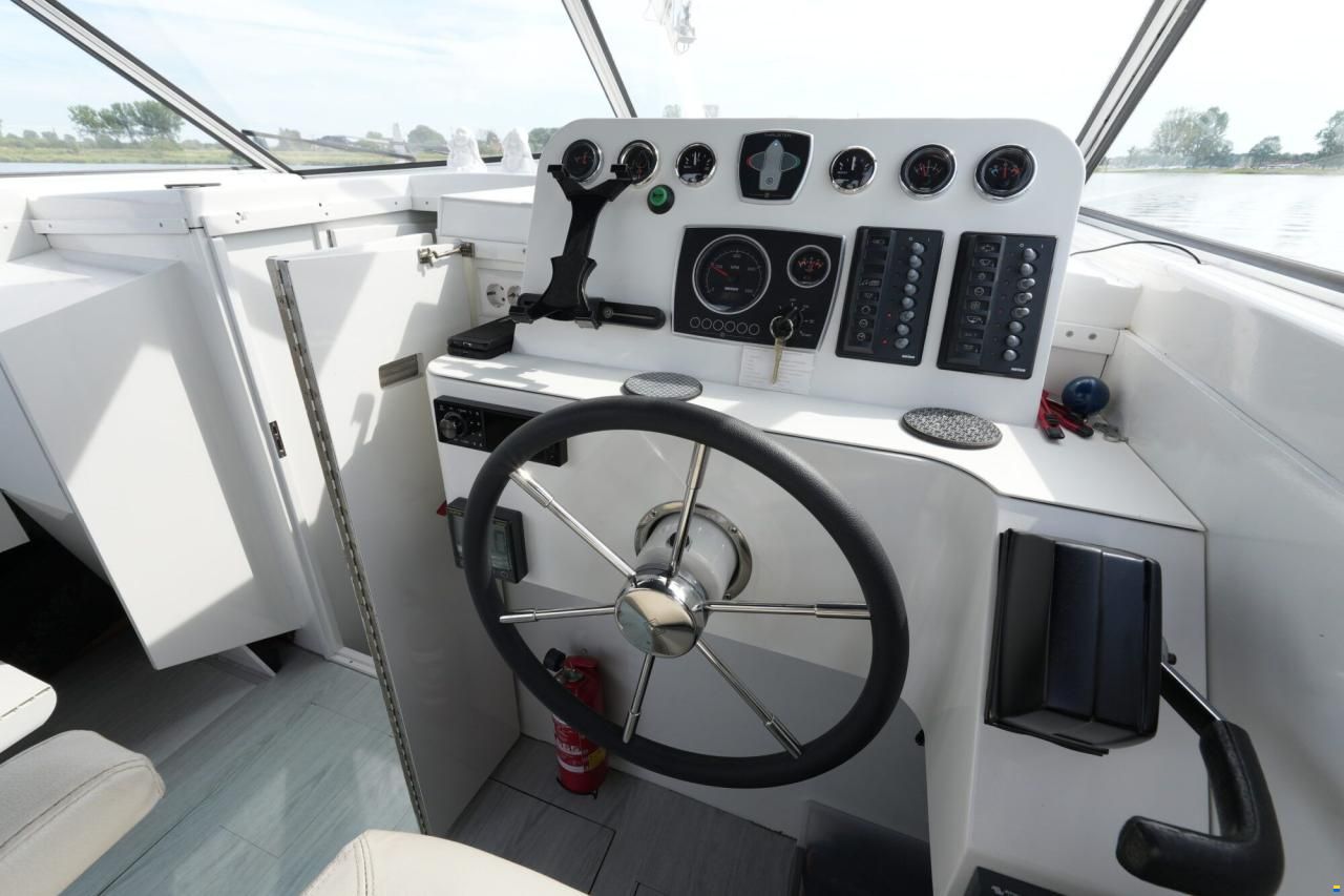 Marco Yachts 860 OK AK