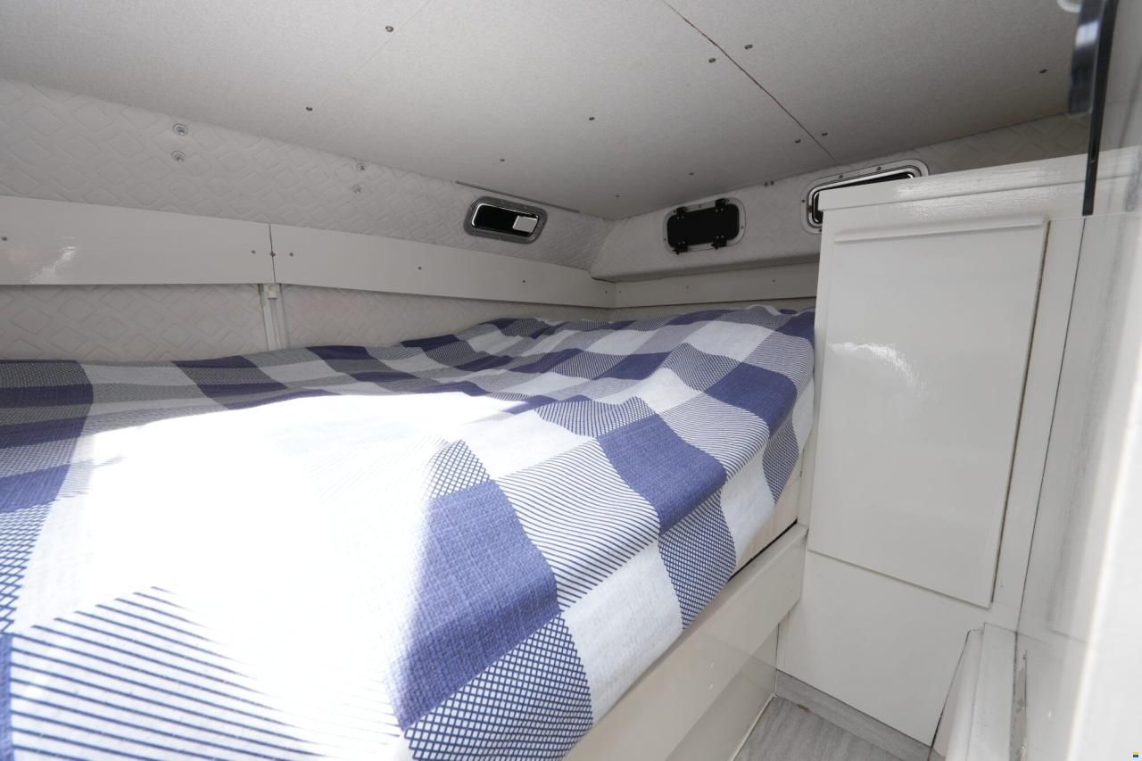 Marco Yachts 860 OK AK