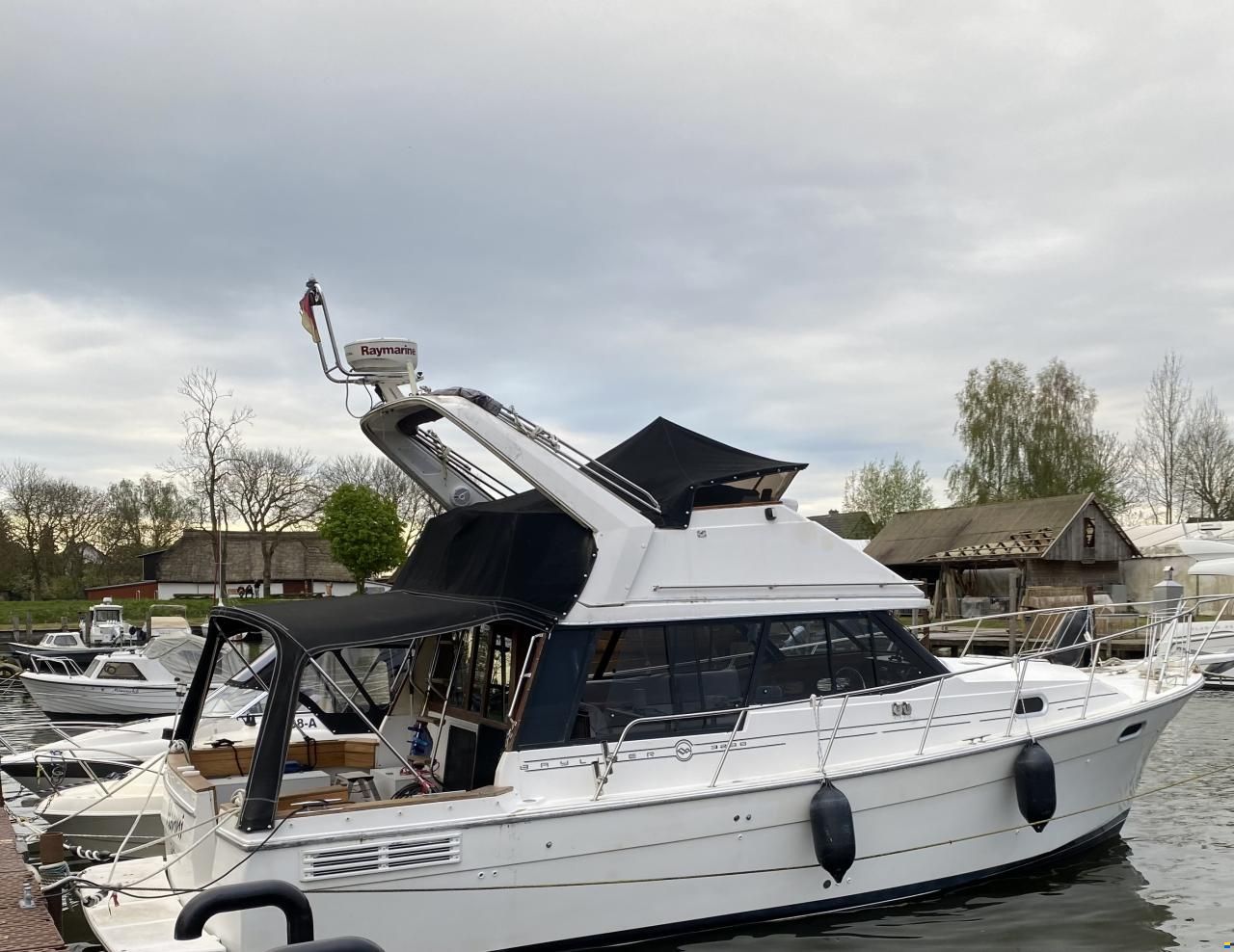 Bayliner 3288 Fly