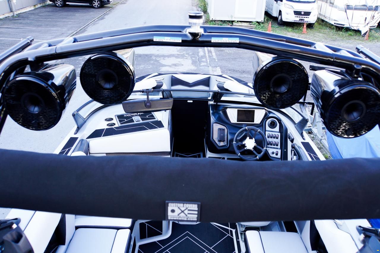 Supreme S220 mit BSO und Trailer