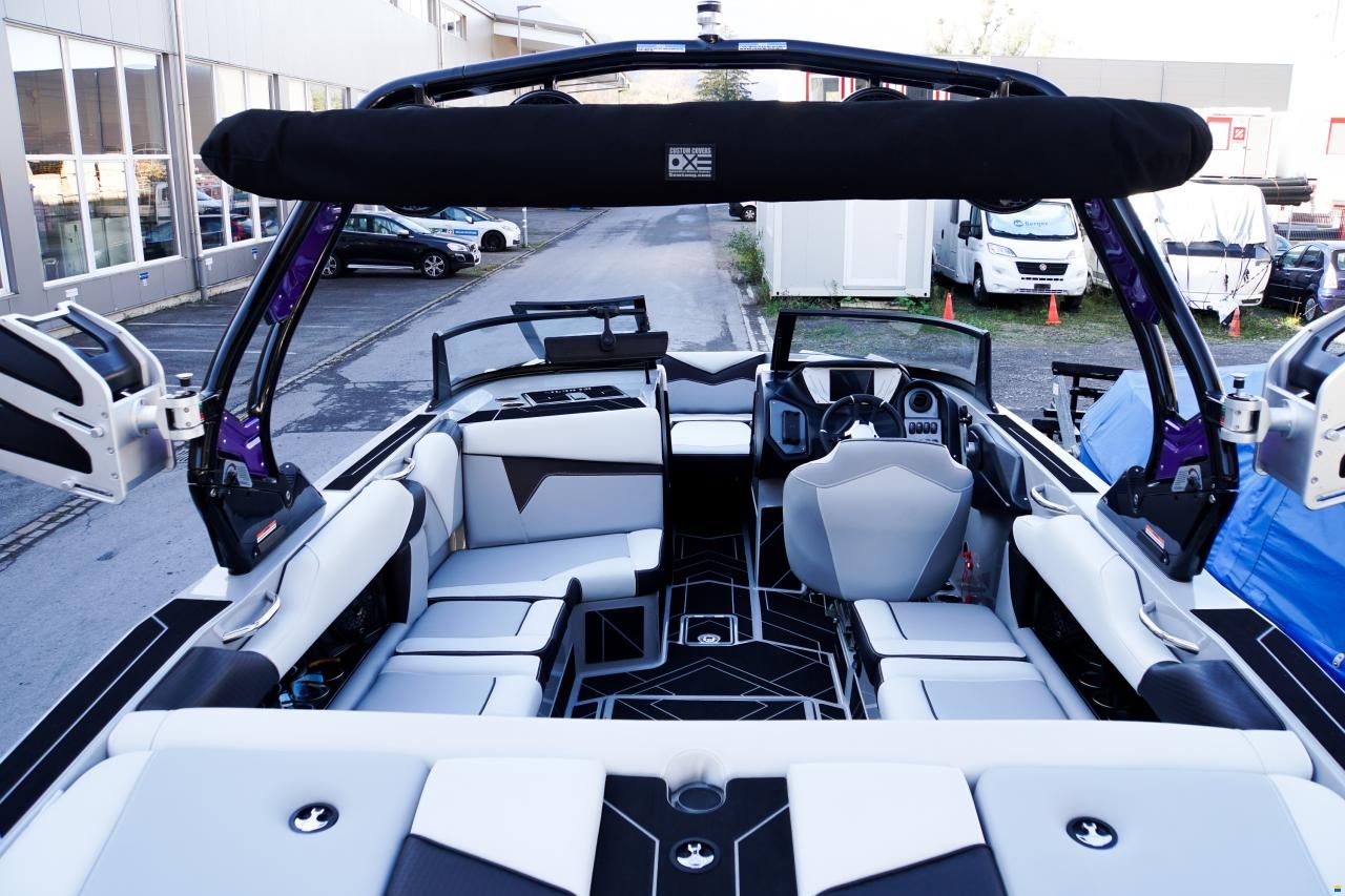 Supreme S220 mit BSO und Trailer