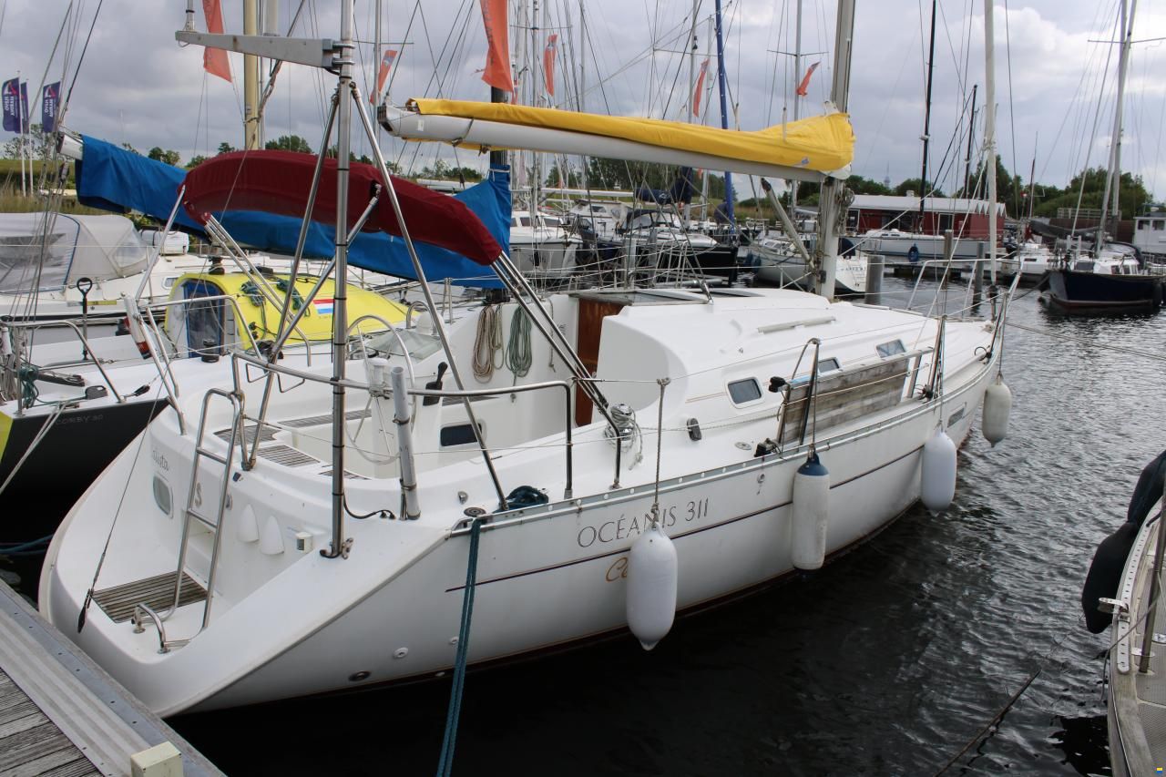 Beneteau Oceanis 311 Clipper