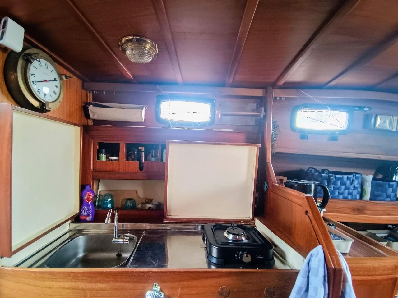 Ferretti Altura 33