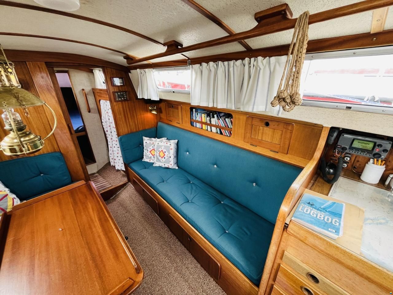 Hallberg-Rassy Monsun 31
