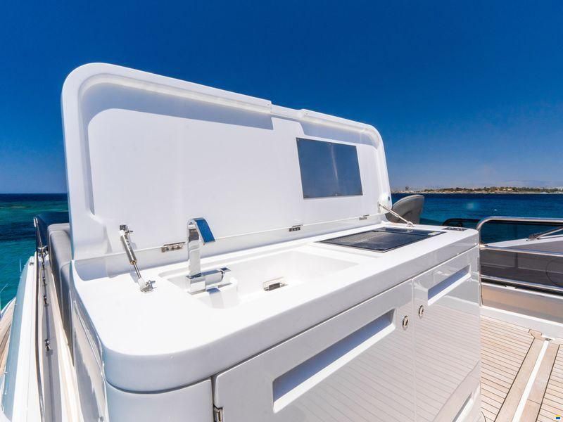 Sunseeker Manhattan 55