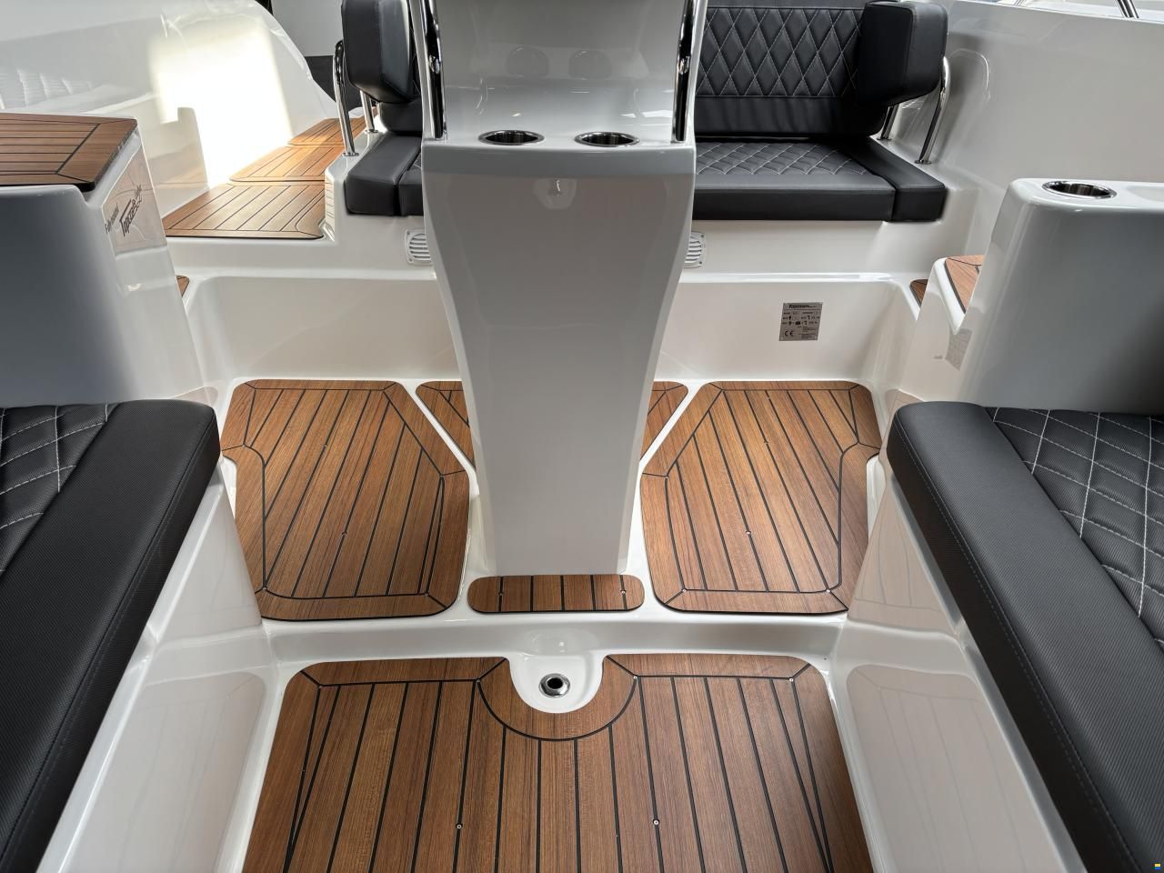 Topcraft 627 Tender